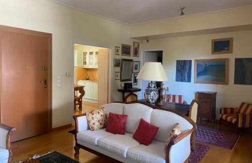 Traditional And Spacious Apartment In Neo Psychiko - Photo 4