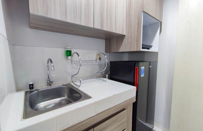 Comfort 1Br At Amartha View Apartment - Photo 8