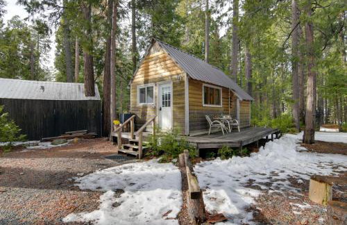 Walk to Trails and Butte Creek Cozy Retreat with Deck - Foto 15