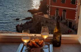 Una Finestra sul Mare - Free Wi -Fi - Foto 7