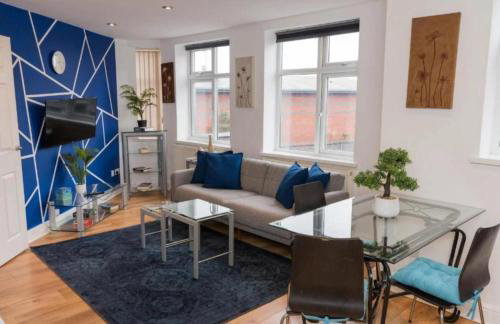 Birmingham City Apartments-Free Secure Parking HS2 Contractors - NEC - Birmingham Airport - BCU & Aston University - Heartland Hospital - Jaguar - Star City - Foto 1