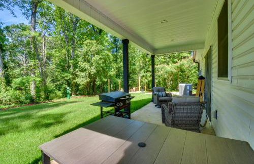 1 Mi to Lake Hartwell: Updated Retreat w/ Patio! - Foto 3