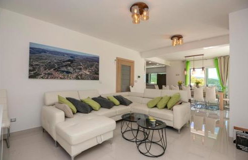 Cozy Home In Ricice With Wifi - Foto 3