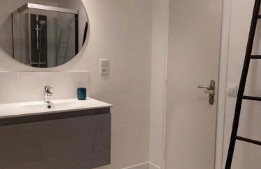 TY ANN maison avec jardin clos de mur, à proximité des commerces et à 3km des plages - Foto 17