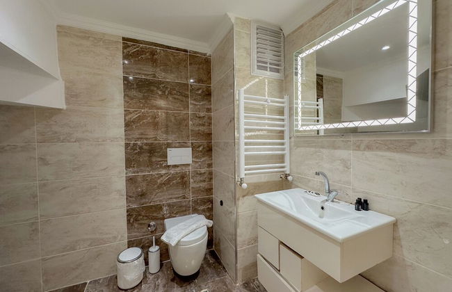 Flower City Suites - Photo 48