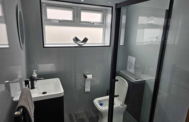 3-beds, Sleeps 6 Walking Distance to Castle & Town - Foto 14