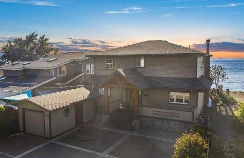 New Beautiful Waterfront at Sandy Point - Photo 36