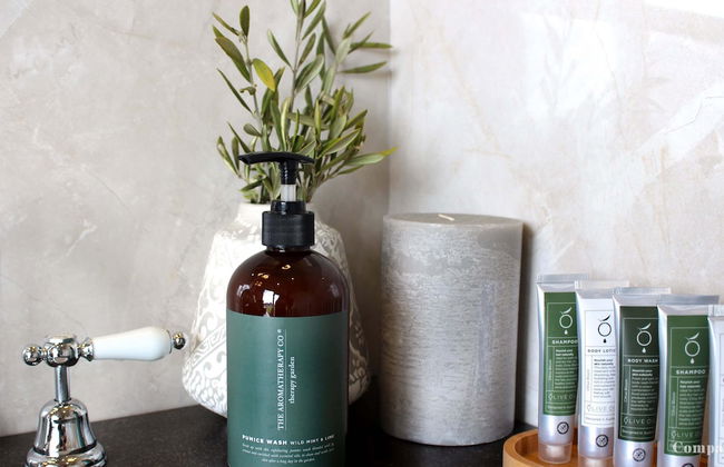 Compass Hut - Photo 20