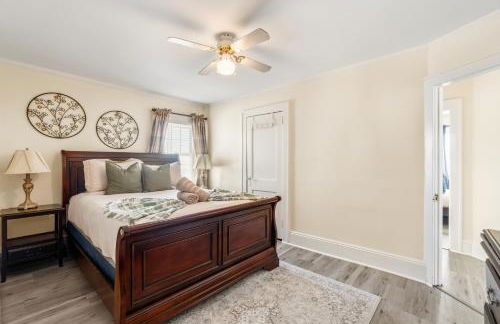 Family Retreat Near NYC w/ Parking & Views - Foto 9