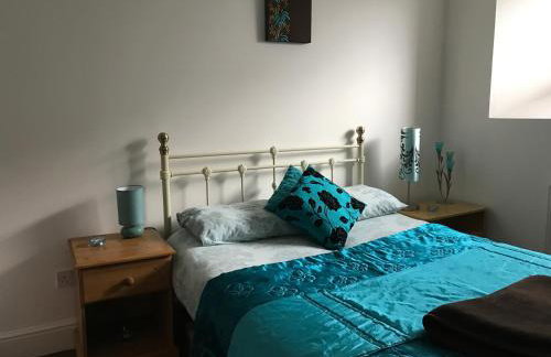 Scardroy Homes Inverness - Central 2 Bedroom with Parking WiFi Smart TVs Sleeps up to 6 - Foto 29