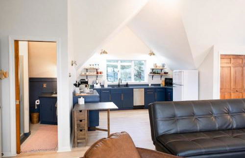 Cozy Studio, Snowmobile Lake Access & 5min to Downtown - Photo 16