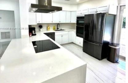 Luxury Pool Retreat Sleep 17 Near Beach - Foto 7