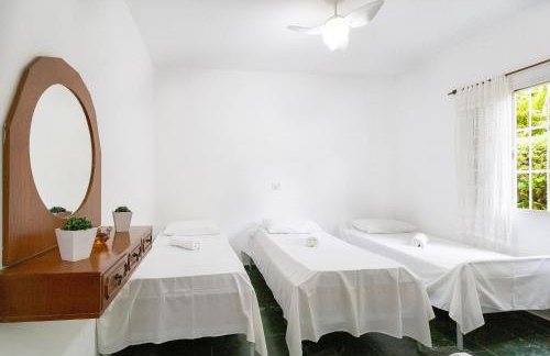 Piscina, jardim, área gourmet e vista arborizada - Foto 38