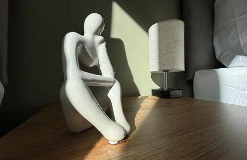 Luxury Canal-side Apartment, Hemel Hempstead, Free parking, Perfect for Contractors - Foto 17