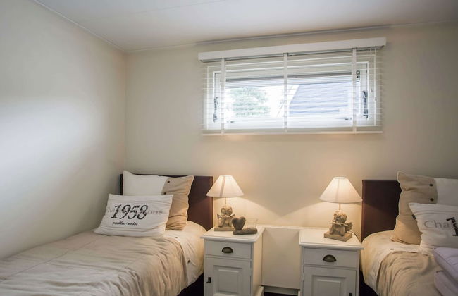 Chalet in Kattendijke Near Eastern Scheldt - Foto 3