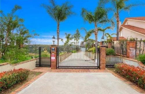 Majestic Anaheim Panorama Hill Home With Sunset - Foto 49