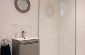 Coach House - Photo 21