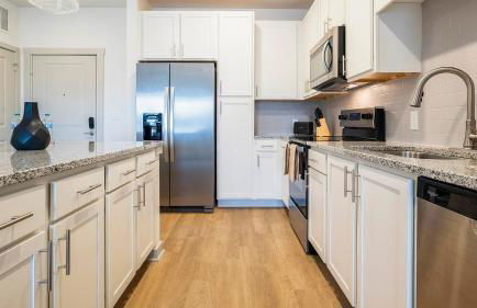 Landing Stunning 1BD Clubhouse Pool - Foto 10