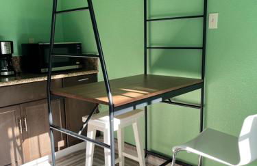 Cozy Suite with Private Patio Close to Downtown and UC Davis Medical Center - Foto 10