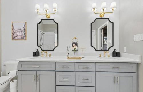 Parisian-Inspired 5-BD w Pool Playground Cinema - Foto 28