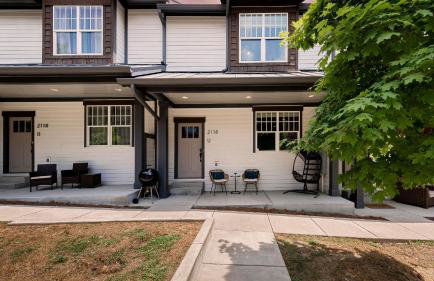 Waverly by Avantstay Nashville-inspired Townhome w/ Luxury Kitchen, Pool Table - Foto 81