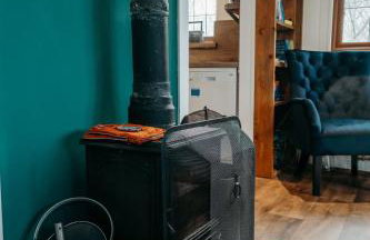 Heron's Perch- A pond-side retreat with cinema room - Photo 23