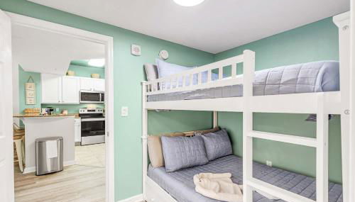 Coastal Haven Pools Restaurant & Beach Shuttle - Foto 3