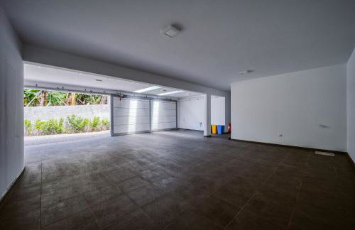 Vila Aguarelas with pool by Stay Madeira Island - Foto 49