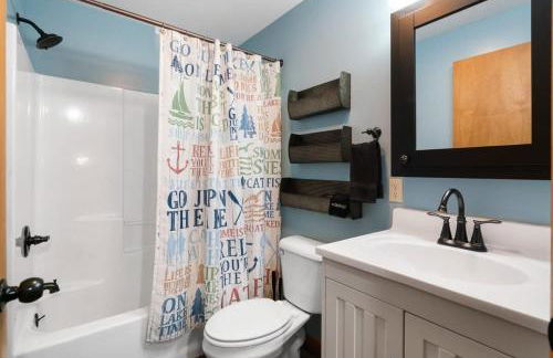 Fife Lake Lodge 2BR with Kitchen & Lake Views - Foto 26