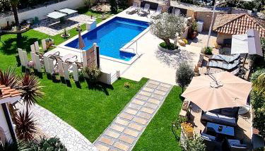 Apartment Villa Engel with Pool - Foto 2, Garden, Garden view