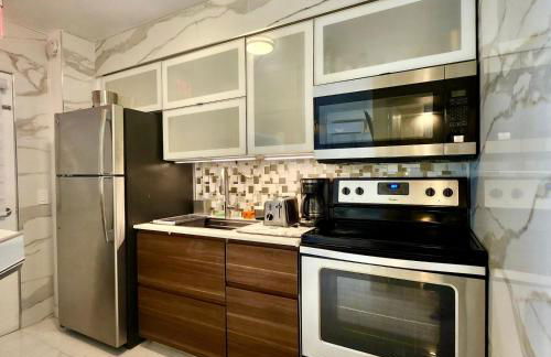 Luxurious Waterfront 2 room apartment- Remodeled- Free parking- 5min drive to Miami Beach - Foto 22