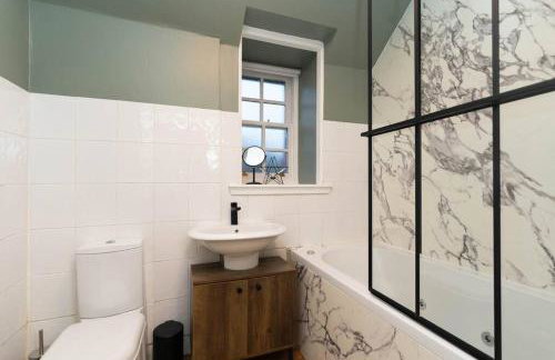 The Old Deanston Workers Cottage - Foto 25