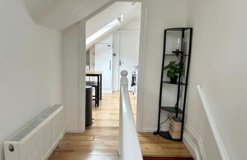 Cosy 3 Bedroom Flat, Hackney Central - Foto 5