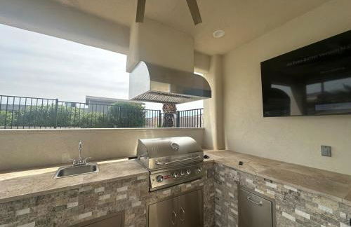 Beautiful New construction home - New Pool & Spa! - Foto 42