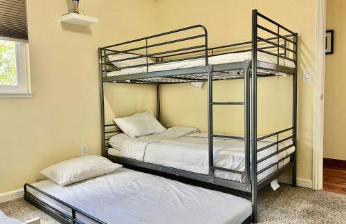 DT Reno - 4BR Home with Patio, BBQ Grill, Games Room - Foto 15