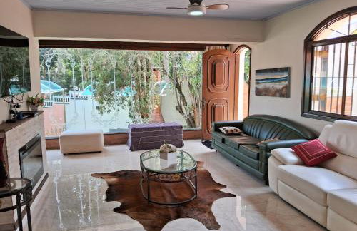 Casa Show - Hospedagem e Day use para grupos - com piscina aquecida - Foto 11