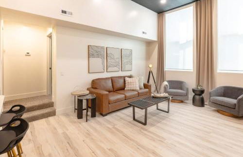 Boutique 1BR Condo - Walk to Memorial Stadium - Historic Hayward Place - Foto 11