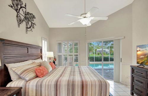 SUPERB VILLA WITH PRIVATE POOL IN NAPLES - Photo 20