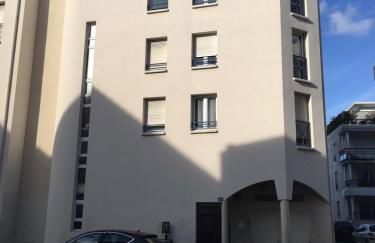 Studio Centre-Ville avec Terrasse et Parking Sécurisé Gratuit - Foto 14