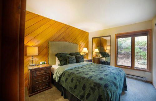 Plush Mammoth Condo w Balcony Views - Foto 14