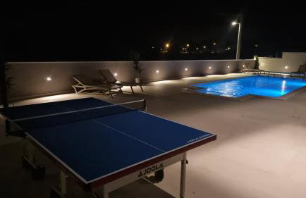 Villa Madison, Spacious Sea View Apartments Near Zadar with heated pool - Photo 80