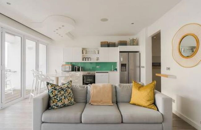 Beautiful Holiday Apartment Overlooking the Beach Modoco - Foto 25