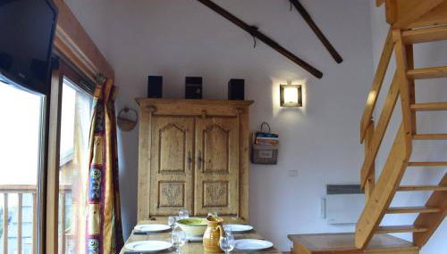 Charmant 2 pièces mezzanine, 6 pers, centre Méribel, proche pistes et commerces - FR-1-180-364 - Foto 1