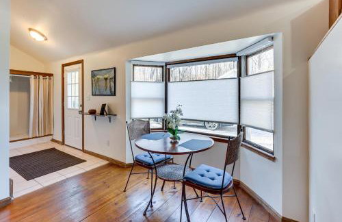 Chagrin Falls Home about 2 Mi to Town! - Foto 9