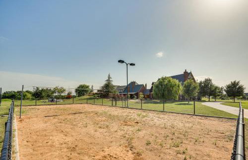 Spacious Edmond Vacation Rental with Shared Pool! - Foto 36