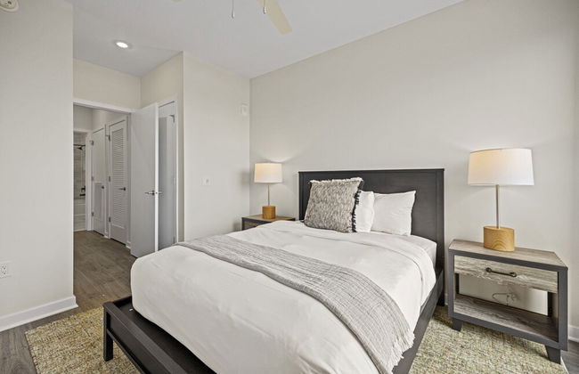 Placemakr Cathedral Heights - Photo 29