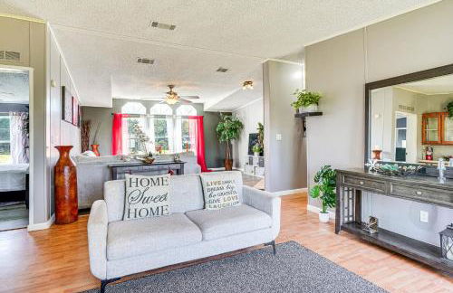 Horse Stalls, Pool and Deck Polk City Getaway! - Foto 10