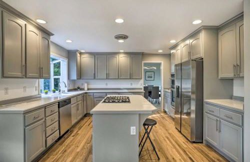 The Cedars Spacious Group Getaway in Snohomish - Photo 11