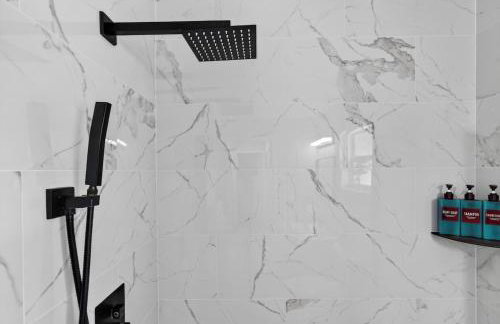 Hot Tub, Heated Pool, Games, Photo-worthy murals! - Foto 14