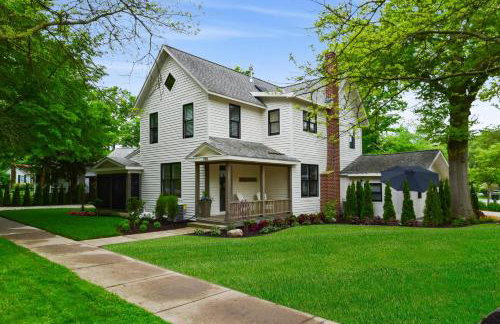 Saugatuck FH walk to town private hot tub - Foto 1